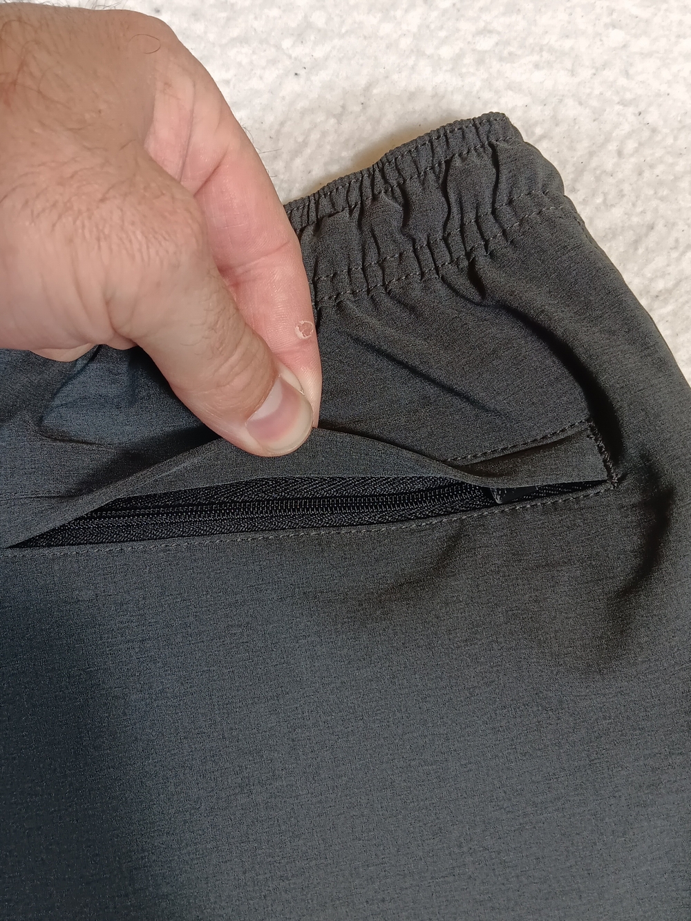 Chubbies Shorts Mens Large Gray 5.5" Inseam Performance Drawstring Linerless - Picture 8 of 13